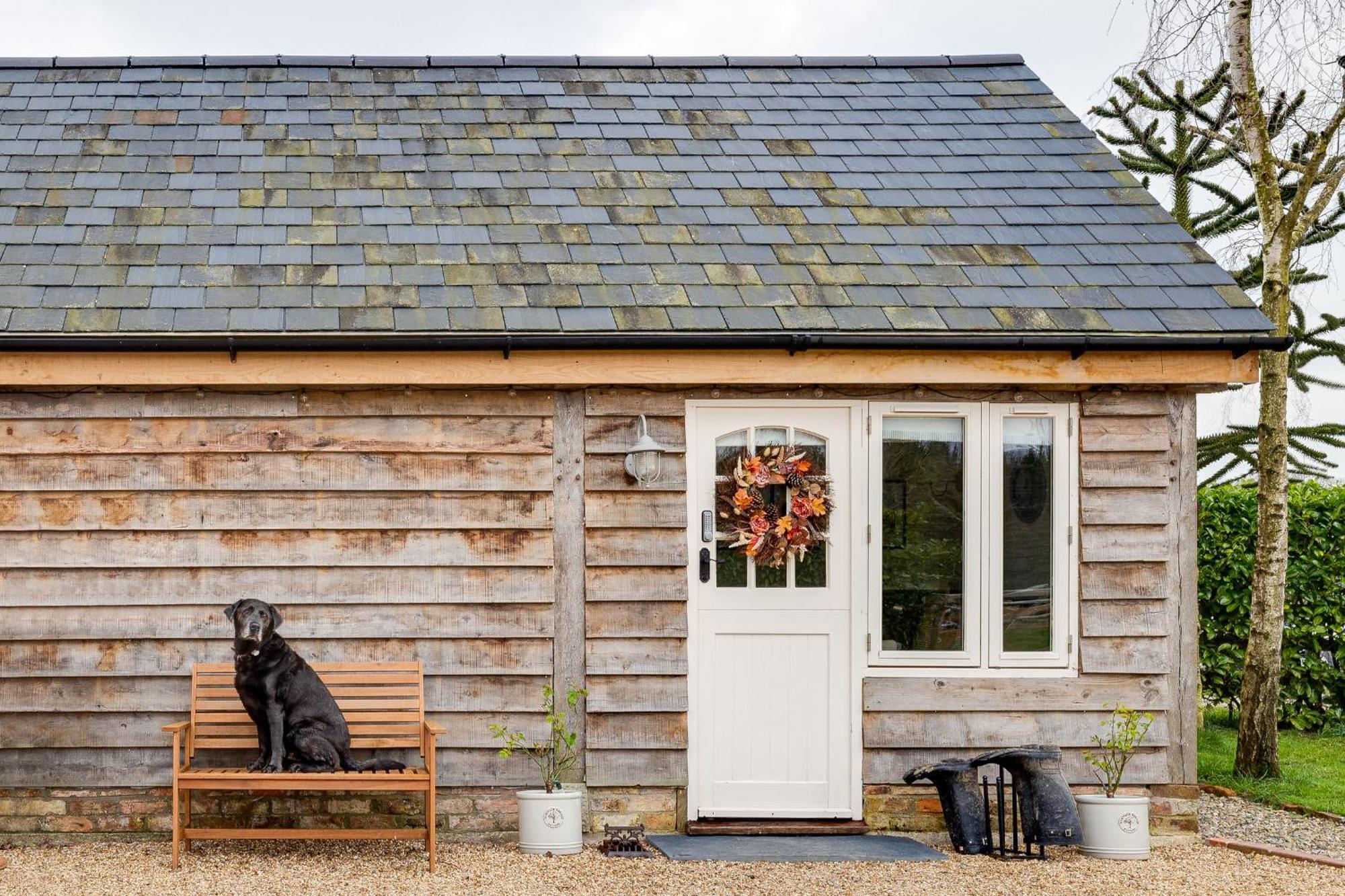 Oak Tree Hideaway Villa Whitchurch  Exterior foto